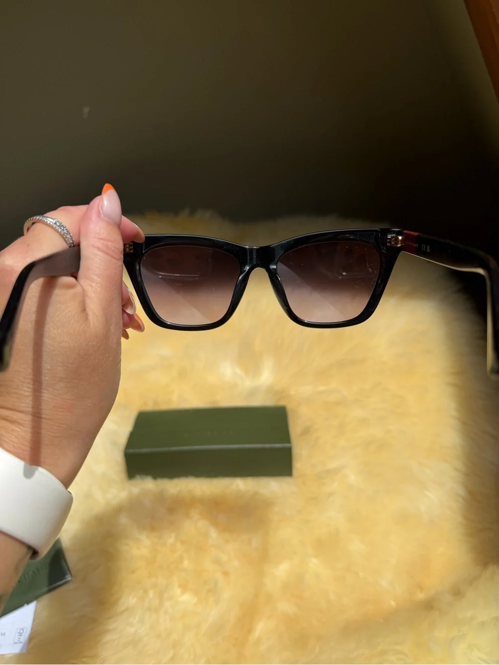 Longchamp Black Cat-Eye Sunglasses with Brown Gradient Lenses
